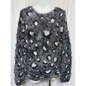 Item & Thread NWT Gray Eyelash Leopard Long Sleeve Sweater Size Small